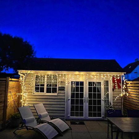 Seaside Cabin Retreat In Hayling Island South Hayling Exteriér fotografie