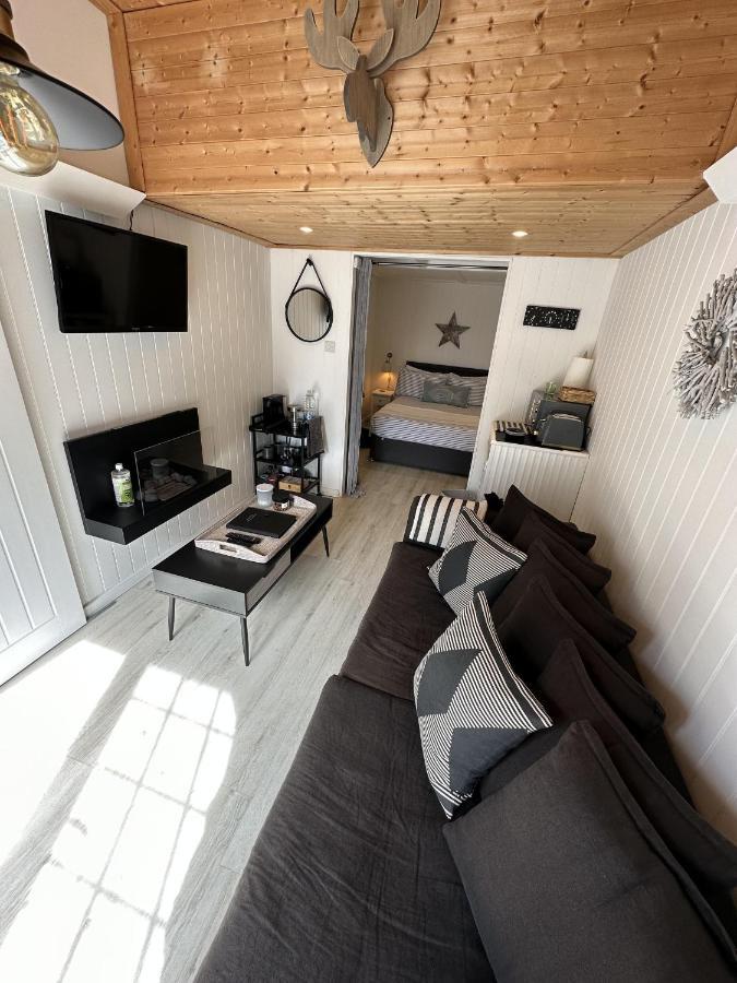 Seaside Cabin Retreat In Hayling Island South Hayling Exteriér fotografie